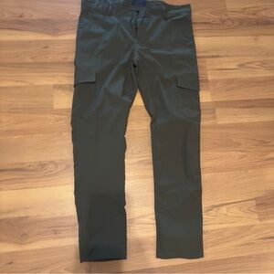 Nomad Men's Dark Green Cargo Pants